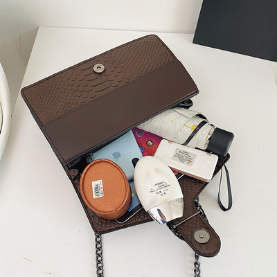 NEUE SCHULTER-ZEITEN-TASCHEN RETRO Frauen Herbst-Trend Farbkontrast Handtasche Grenzüberschreitende Freizeit NICHE Rucksack