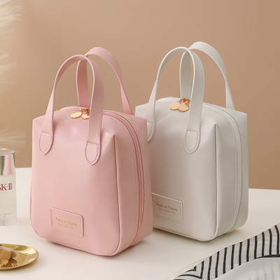 MAKEUP BAG 2023 Neuer tragbarer großer Kapazitäts-Wasserdicht-Fahrzeug tragbarer Toiletten- und Hautpflege-Taschen