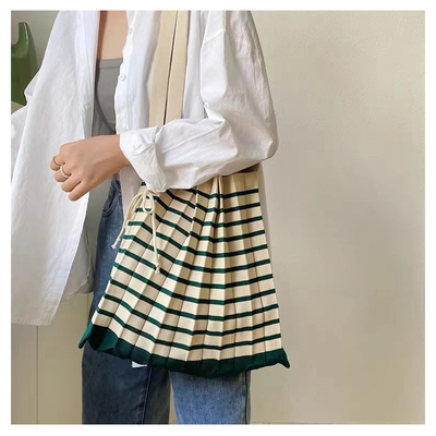 Neue gefaltete literarische Schultertasche geflochtene Damentasche Winter Stricktasche Mode grenzüberschreitende Damentasche