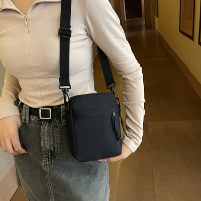 Einfache OXFORD KLOTH Casual Crossbody Tasche Männer Einfache Feste Farbe Handy Tasche mit einer einzigen Schulter kleiner Rucksack
