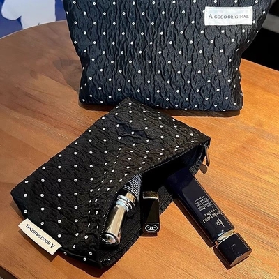 POLKA DOT BLACK MAKEUP BAG Süßes Hautpflege-Aufbewahrungsgepäck mit tragbaren Münzen Handtasche Reisewasche