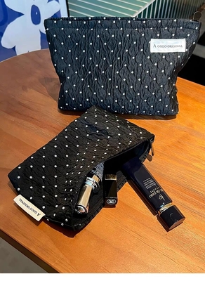 POLKA DOT BLACK MAKEUP BAG Süßes Hautpflege-Aufbewahrungsgepäck mit tragbaren Münzen Handtasche Reisewasche