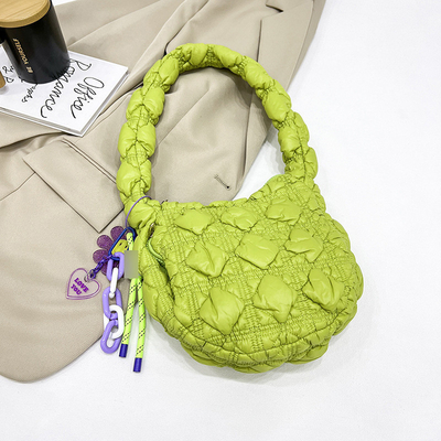 MINI Schultertasche CLOUD-TASCHE Alles Stilvolle Unterarmtasche Geflechtete Tasche Süße Dame-Tasche