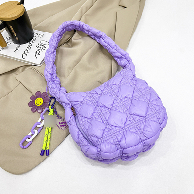 MINI Schultertasche CLOUD-TASCHE Alles Stilvolle Unterarmtasche Geflechtete Tasche Süße Dame-Tasche