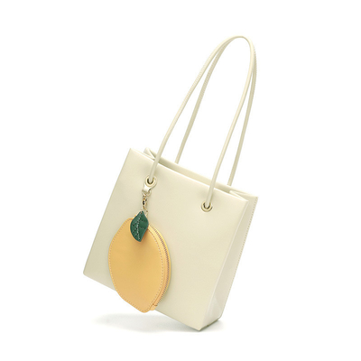 2024 Die neue Mode Ein-Schulter-Frauen-Tasche alle Achseln Kleine Quadrat-Tasche NICHE Design Sinn Retro Crossbody-Tasche Frau