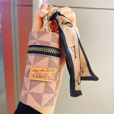 2024 NEUE GEOMETRISCHE Kontrast-FARBE KOMPACT BAG Münze Tasche Pendant Ohrhörer Tasche Mund roter Umschlag MINI Schlüsselkette Tasche