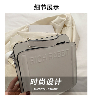 Einfache Mode-Brieftasche DAMEN'S NEW INS Pendler-Handtasche KLEINE Quadrat Tasche Senior Textur breiter Schultergürtel