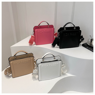 Einfache Mode-Brieftasche DAMEN'S NEW INS Pendler-Handtasche KLEINE Quadrat Tasche Senior Textur breiter Schultergürtel