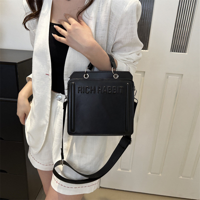 Einfache Mode-Brieftasche DAMEN'S NEW INS Pendler-Handtasche KLEINE Quadrat Tasche Senior Textur breiter Schultergürtel