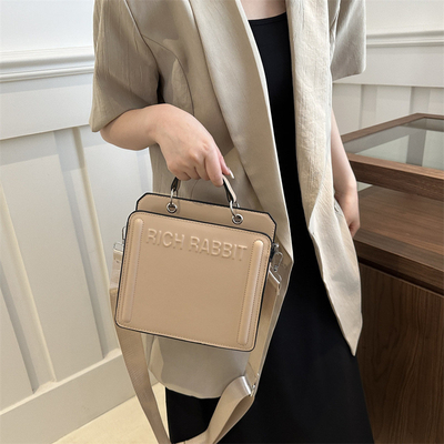 Einfache Mode-Brieftasche DAMEN'S NEW INS Pendler-Handtasche KLEINE Quadrat Tasche Senior Textur breiter Schultergürtel