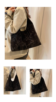 Neuer chinesischer Stil Großkapazität Achselbeutel Trend neue Mode mittelalterliche Schultertasche weibliche Minderheit Pendler Tote Tasche