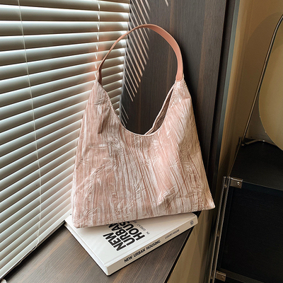 Neuer chinesischer Stil Großkapazität Achselbeutel Trend neue Mode mittelalterliche Schultertasche weibliche Minderheit Pendler Tote Tasche