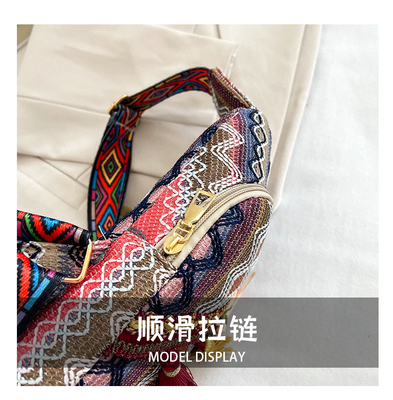 NEUE CHINESE MODE Einfach-SCHULTER-Kross-Körper-TASCHEN RÖTEN Einfacher ethnischer Stil KLEINER TASCHEKSTUR Brusttasche DAMEN-TASCHEN
