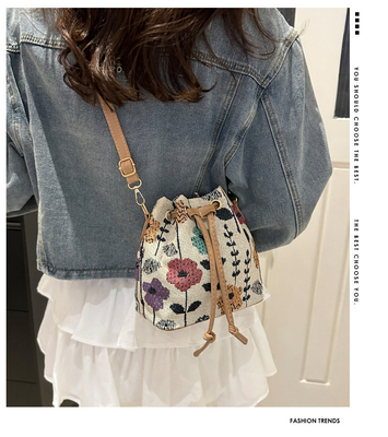 NEUE CHINESE NATIONAL WIND ARMIT BUCKET BAG Einfache Mode-Trend Sommer Neue Leinen-Stil hochwertige Sinn Einzel Schulter