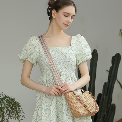 Herald kleine handgefertigte Strohtasche Taschenbüchse für Frauen, Sommer schicke Gewebe Handtasche Schultertasche mit Kette