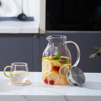 Karafu-Glaskrug mit Deckel, 68 Oz Hitzebeständiger Wasserkrug für heißes/kaltes Wasser, Eistee und Saft Getränke klar