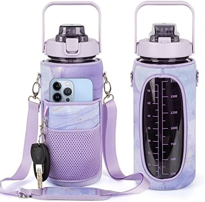 Eine Wasserflasche mit Halbgallonen-Hülle, eine inspirierende Wasserflasche mit Stroh und Zeitstempel.