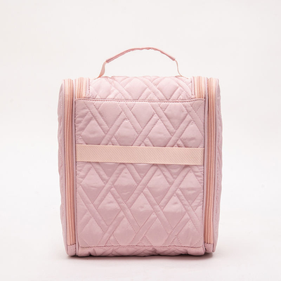 Diese Taschen sind perfekt, um Ihr Make-up und Ihre Hautpflege zu organisieren.
