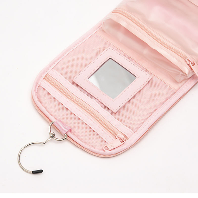 Diese Taschen sind perfekt, um Ihr Make-up und Ihre Hautpflege zu organisieren.