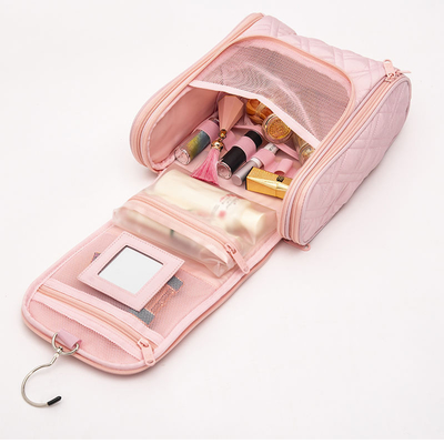 Diese Taschen sind perfekt, um Ihr Make-up und Ihre Hautpflege zu organisieren.