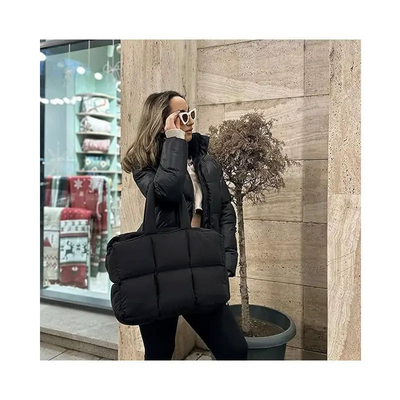 Modische Puffy Quilted Taschen für Frauen Personalisieren Sie Ihre Taschen mit OEM und ODM Dienstleistungen