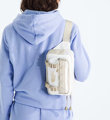 Fanny Packs-Tasche Das Hauptfach mit Reißverschluss verfügt über eine sichere Netztasche mit Reißverschluss und Schlüsselclip