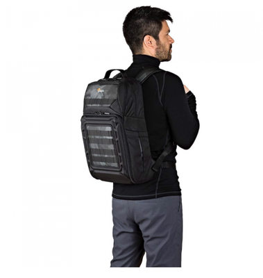 Drohnenrucksack Bietet Aufprallschutz für die Drohnen und bietet Platz für zusätzliche Akkus, Werfer, Laptops, Tablets usw.
