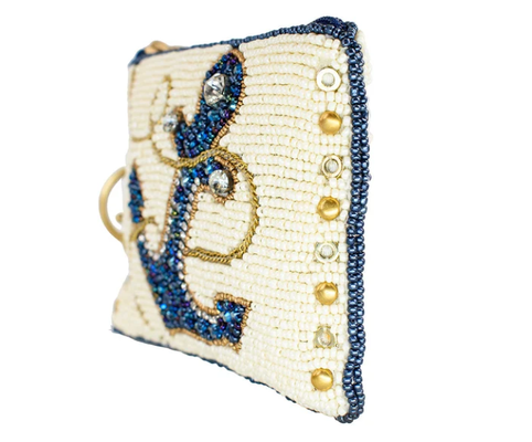 Hooked Up Coin Purse Auffällige Schmetterlings-Münzgeldbörse mit auffälliger Perlenstickerei, floralen Mustern, verspieltem Quasten-Schlüsselanhänger und Reißverschluss, perfekt für kleine Essentials
